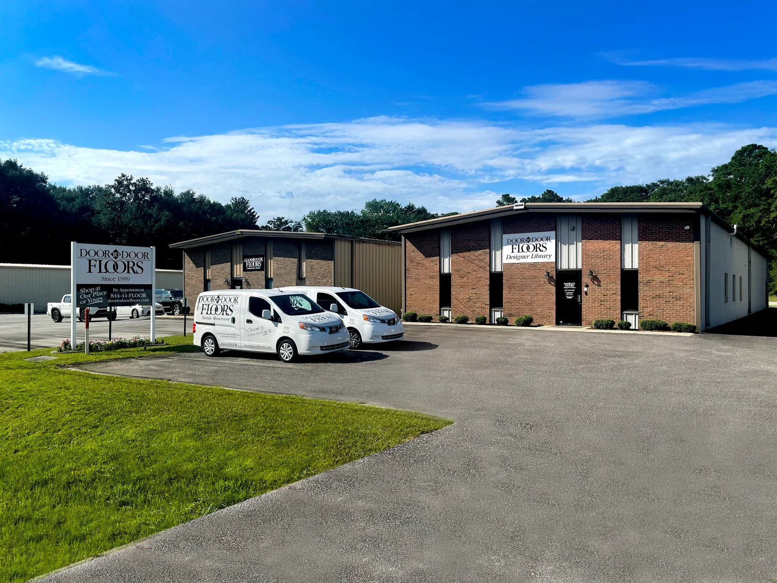 Mobile flooring services at DOOR TO DOOR FLOORS